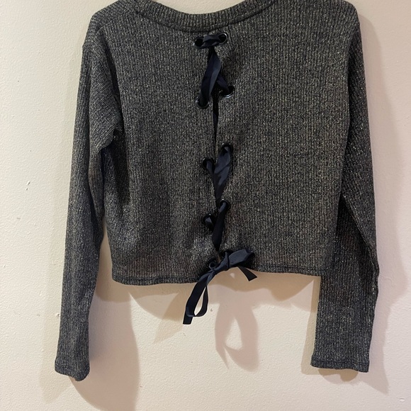 THE Edit Cropped Sweater Top Juniors ,Gold Sparkly Lace Up Back Black Ribbon - Picture 1 of 4
